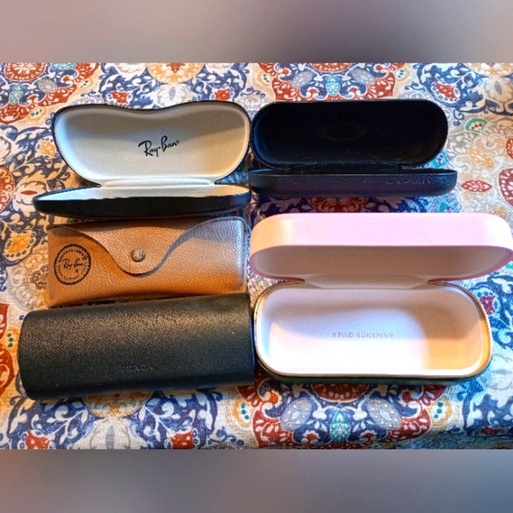 Take All 5 Designer Sunglass cases GUC Ray Ban, Oakley,Prada, Kate Spade💖
